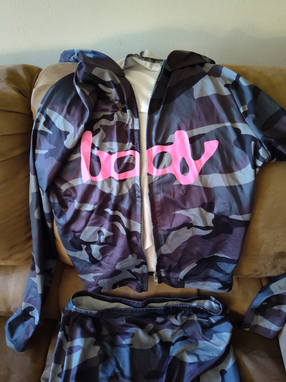 Women's Size Medium Camo Hooded Jacket with Pink Logo